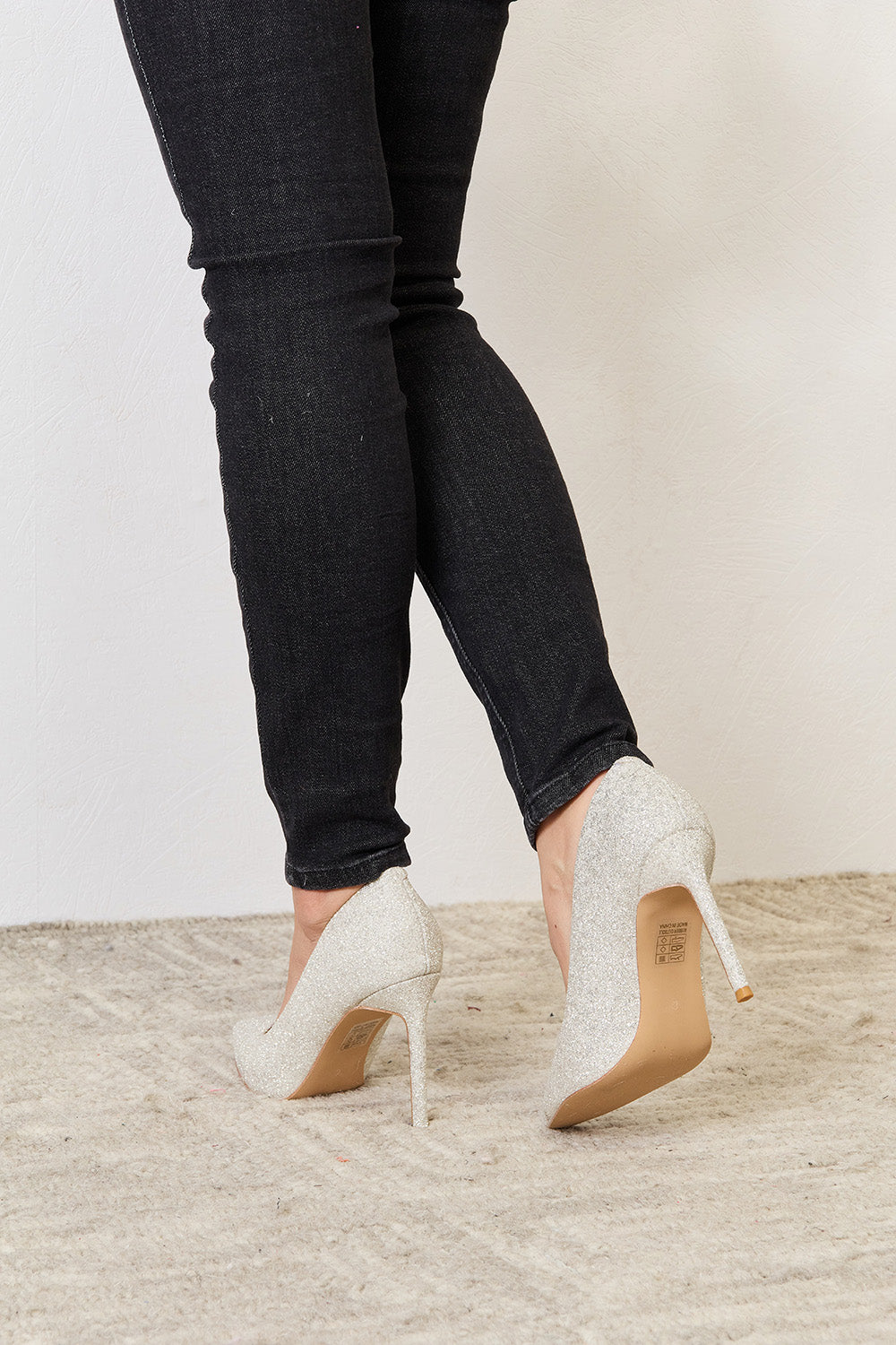 Melody 4" Closed Toe Heels-VMA Specialties Boutique