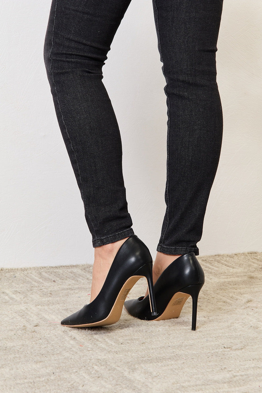 Melody 4" Closed Toe Heels-VMA Specialties Boutique