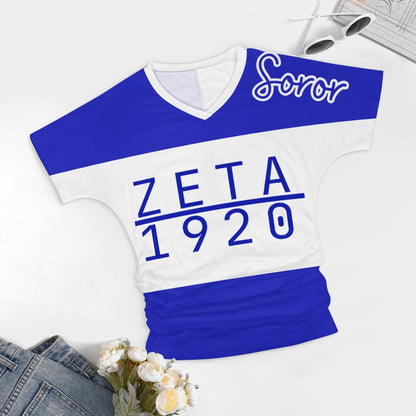V-neck pleated T-shirt