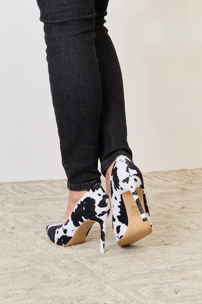 Melody 4" Closed Toe Heels-VMA Specialties Boutique