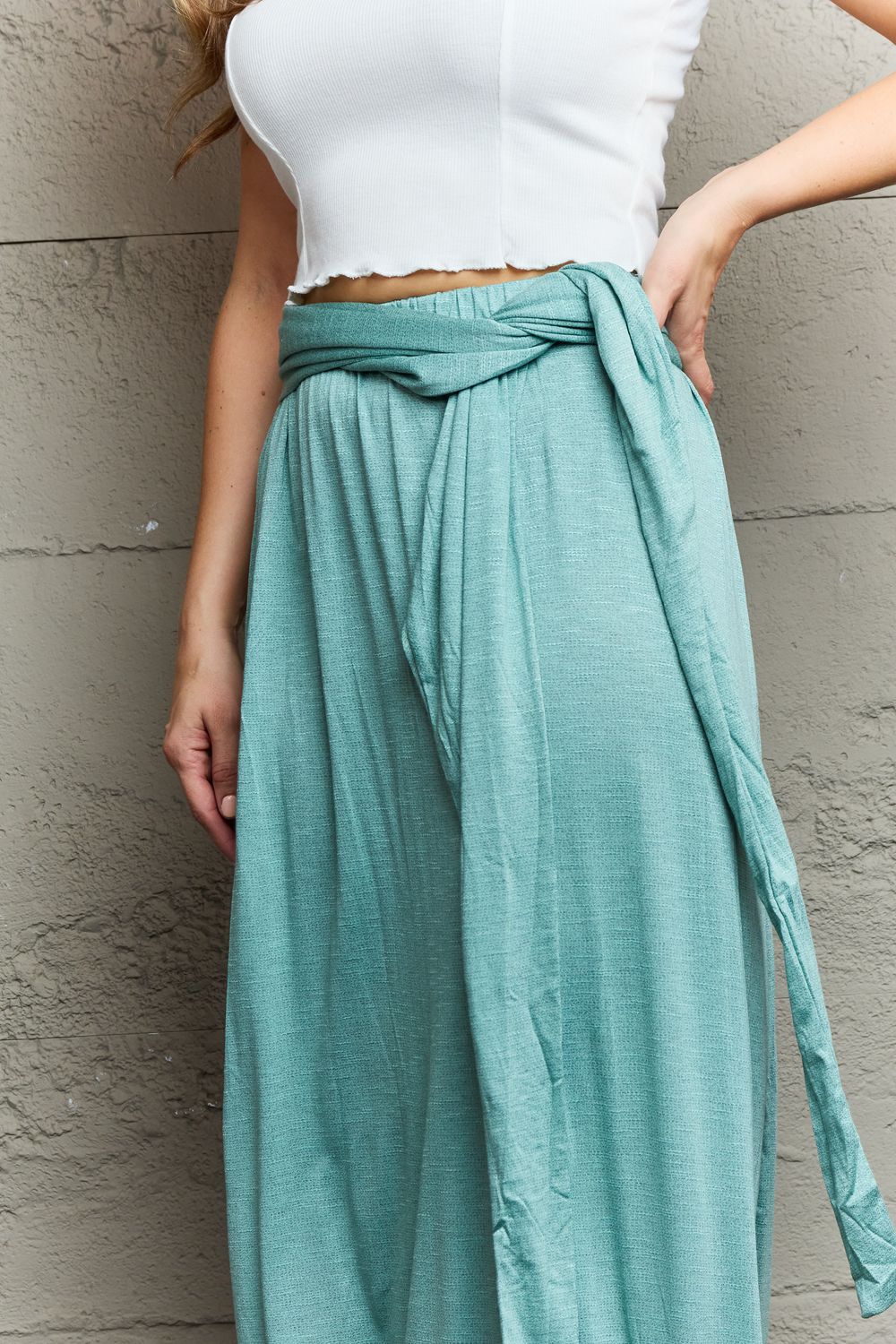  Criss Cross Halter Neck Maxi Dress